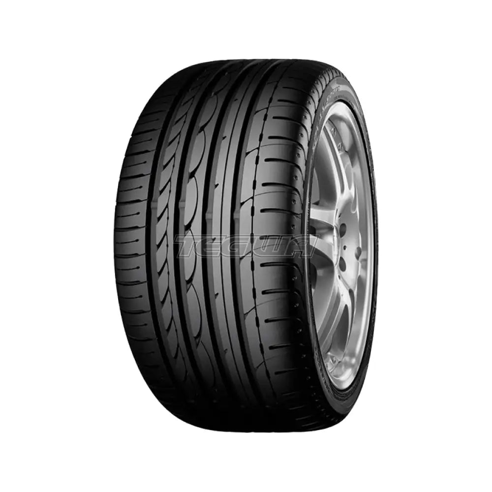Yokohama Advan Sport V103 Summer Tyre 255/45/18 99Y