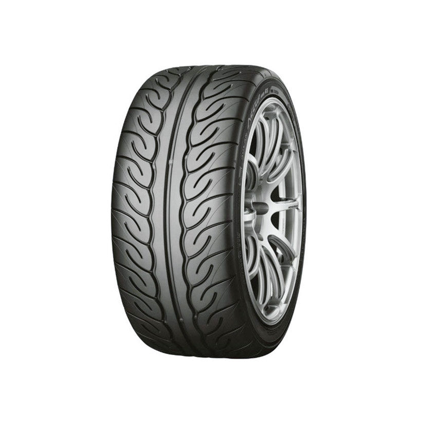 Yokohama Advan Neova AD08RS Semi-Slick Road/Track Tyre 215/45/17 87W